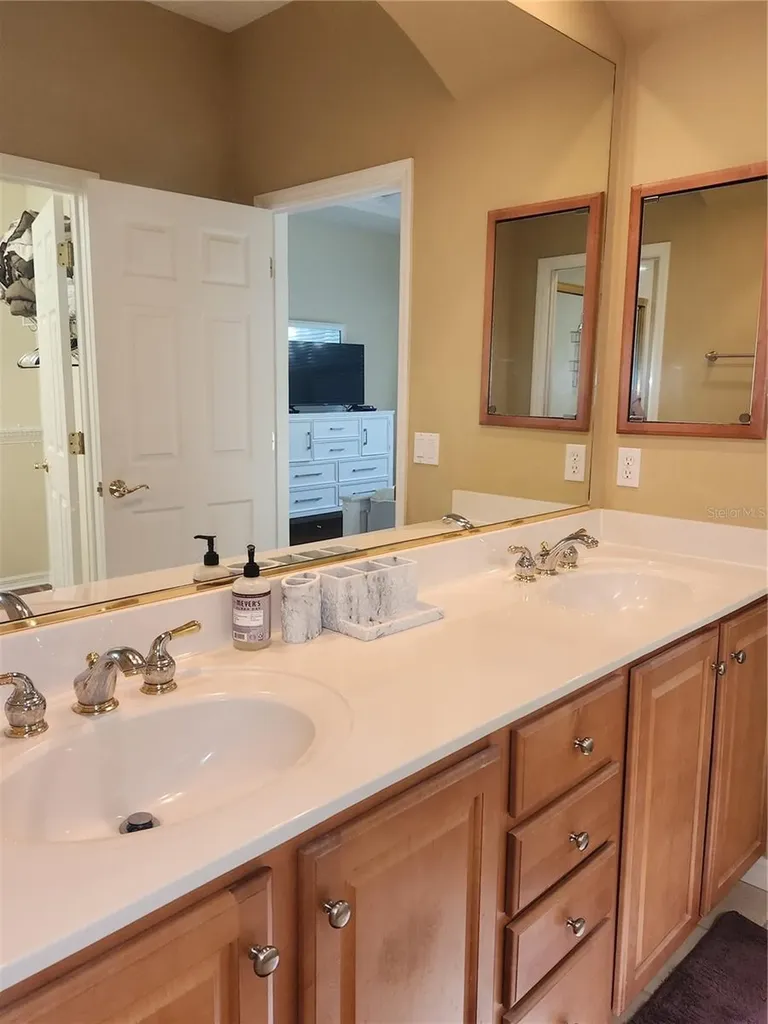 6642 Tailfeather Way Bradenton FL 34203