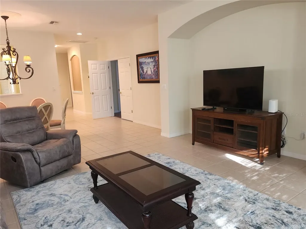 6642 Tailfeather Way Bradenton FL 34203
