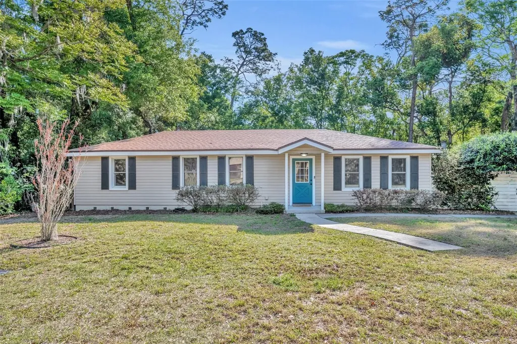 225 N Phippen Avenue Deland FL 32724