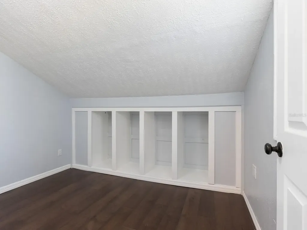 2504 Wilkinson Road Sarasota FL 34231