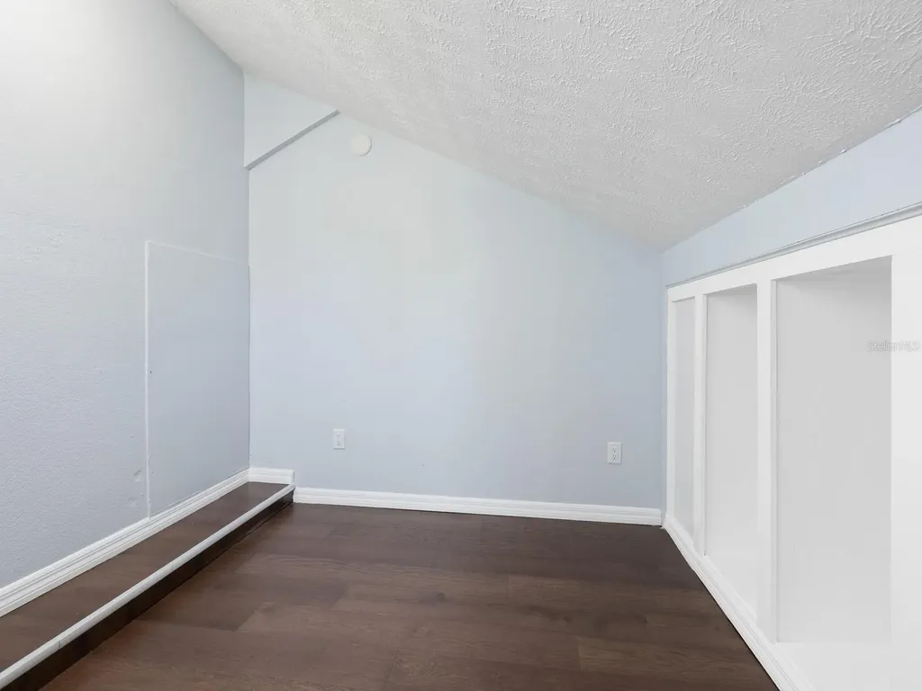 2504 Wilkinson Road Sarasota FL 34231