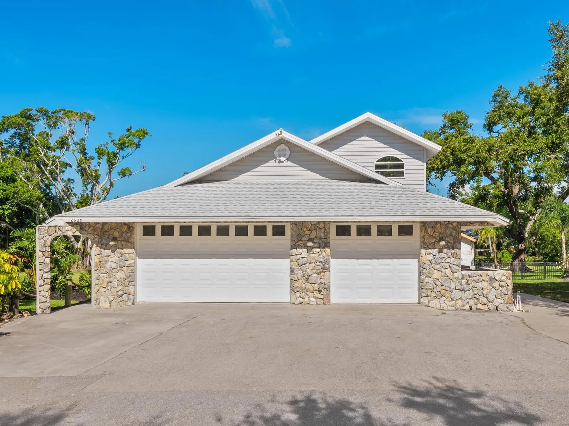 2504 Wilkinson Road Sarasota FL 34231