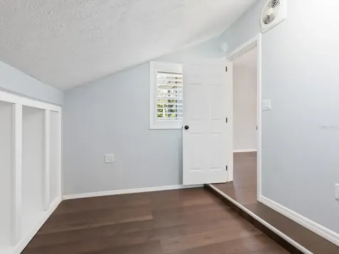 2504 Wilkinson Road Sarasota FL 34231