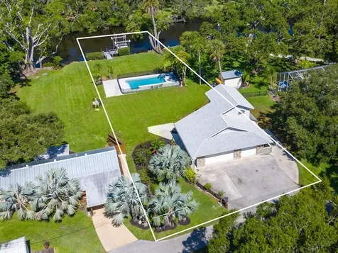 2504 Wilkinson Road Sarasota FL 34231