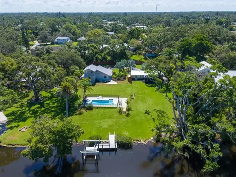 2504 Wilkinson Road Sarasota FL 34231