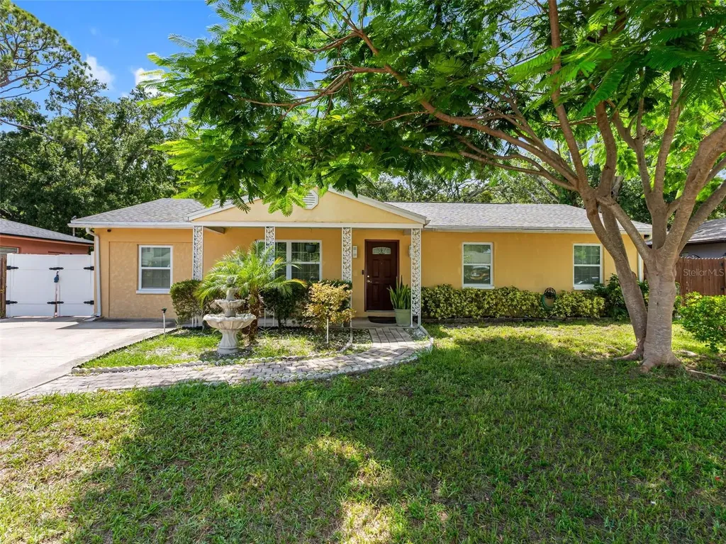 6416 Santa Monica Drive Tampa FL 33615