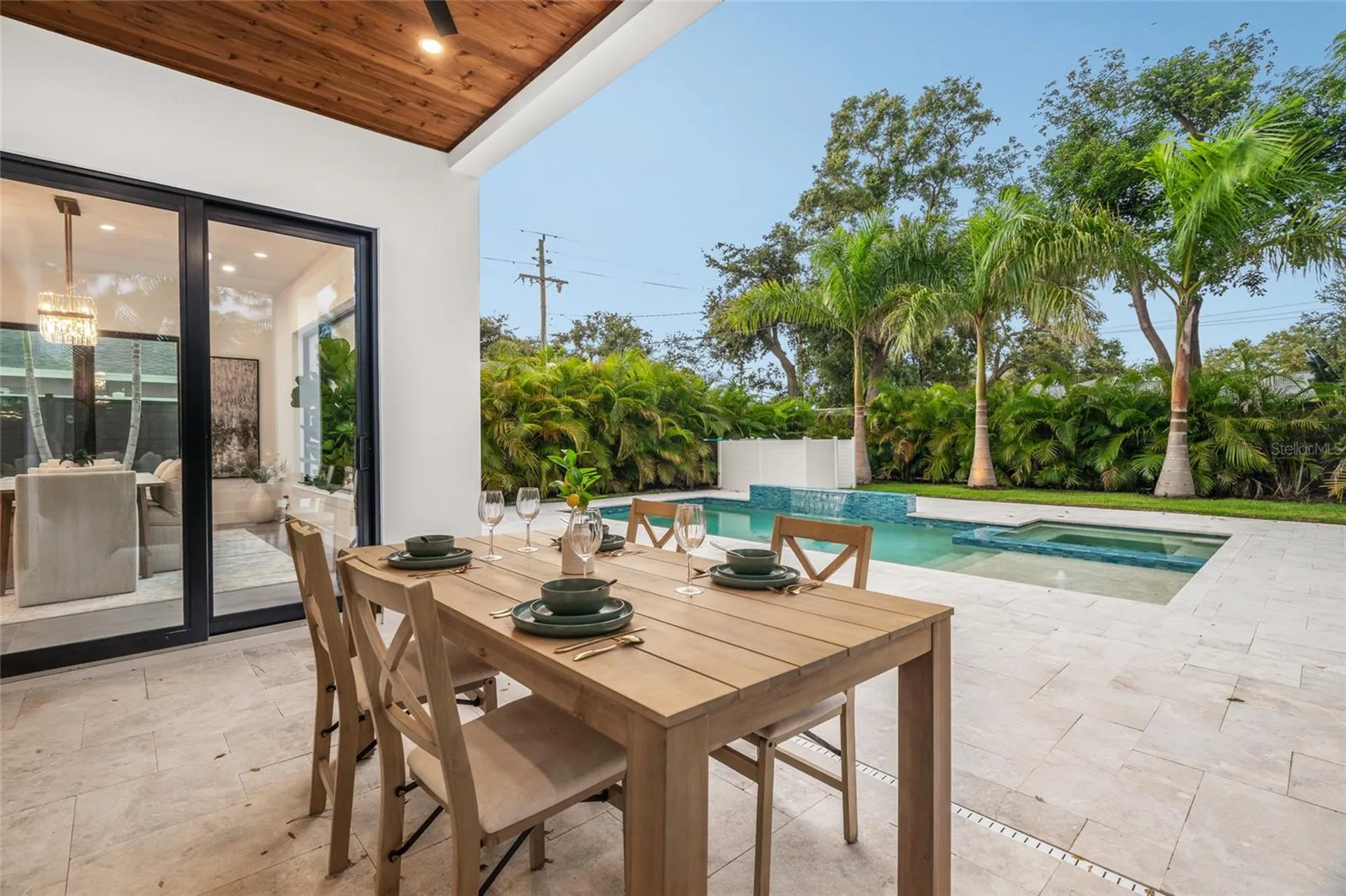 2111 Hawthorne Street Sarasota FL 34239