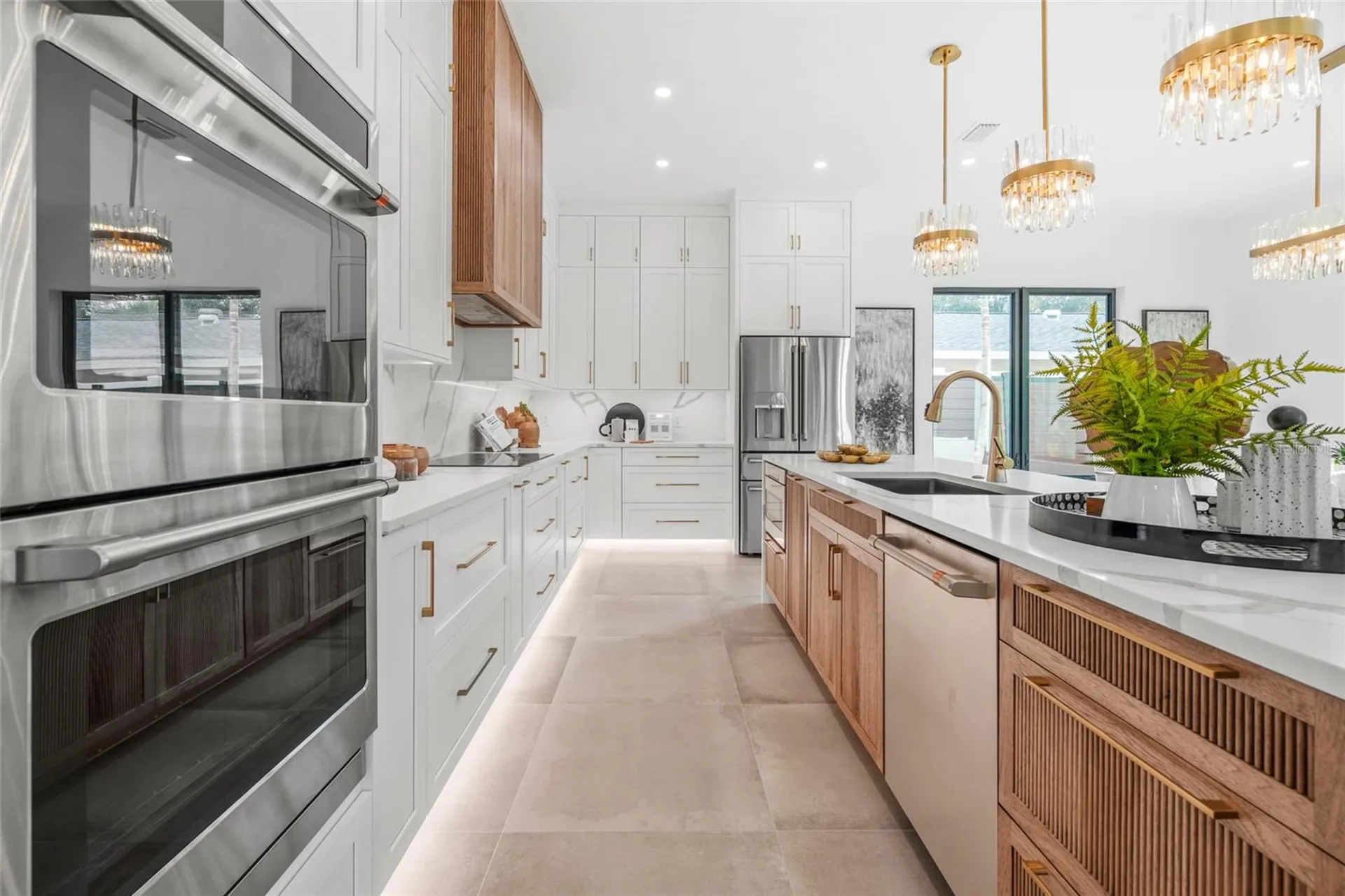 2111 Hawthorne Street Sarasota FL 34239