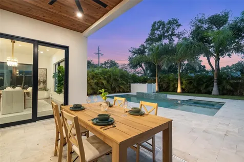2111 Hawthorne Street Sarasota FL 34239