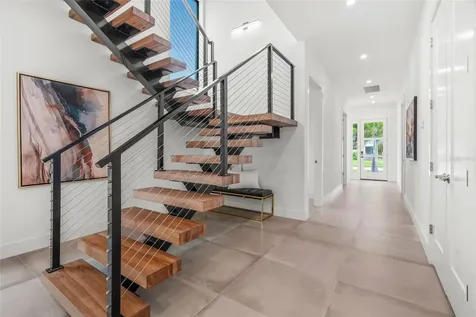 2111 Hawthorne Street Sarasota FL 34239