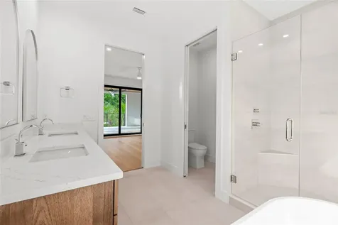 2111 Hawthorne Street Sarasota FL 34239