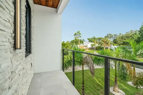 2111 Hawthorne Street Sarasota FL 34239