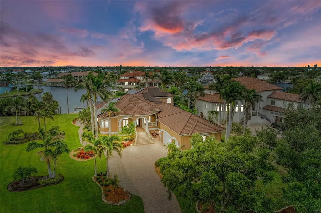 4531 Grassy Point Boulevard Port Charlotte FL 33952