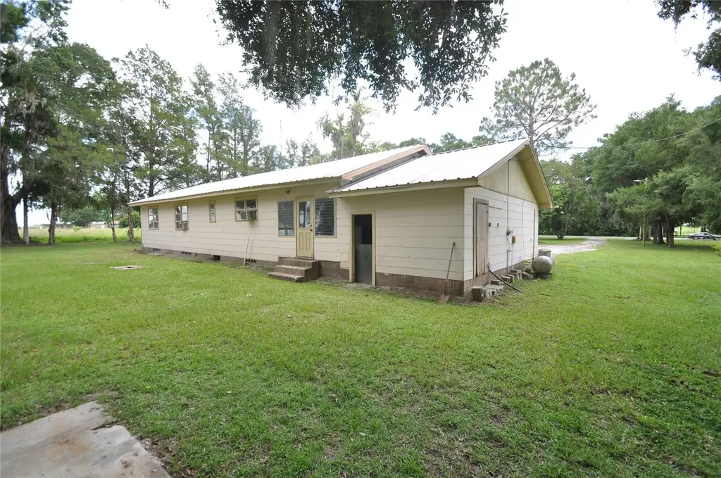 18491 NE State Road 121 Williston FL 32696