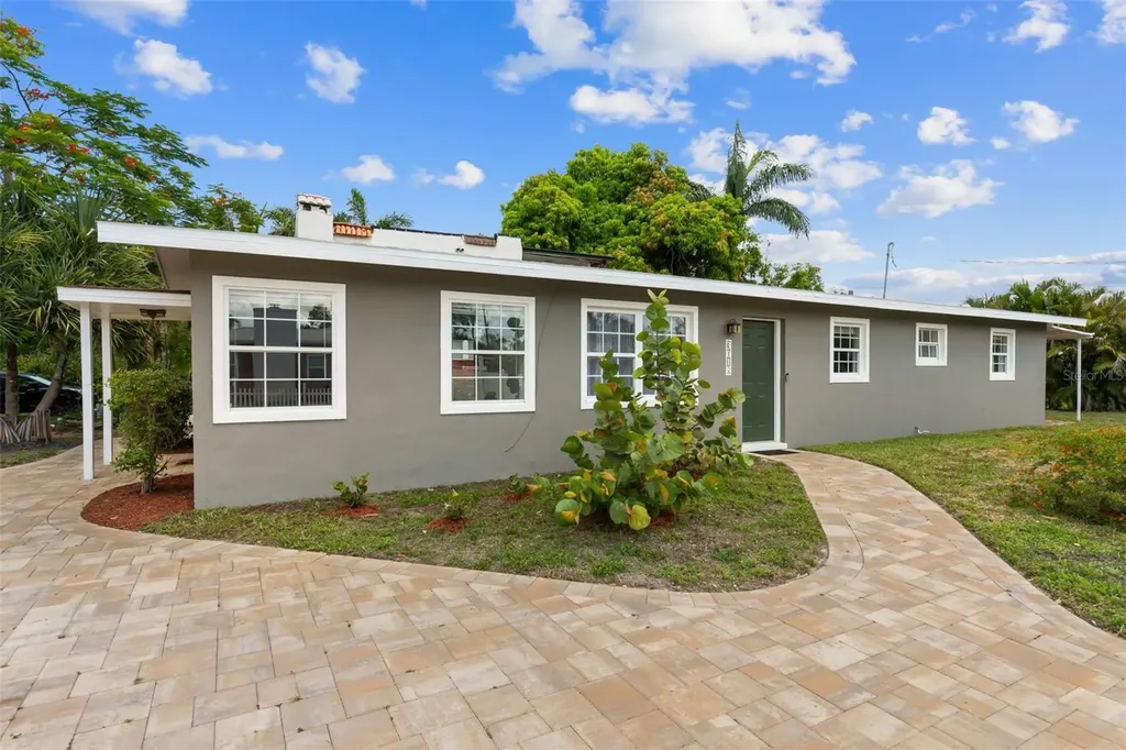 3018 Sunset Road Fort Myers FL 33901