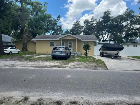 6816 N Sterling Avenue Tampa FL 33614