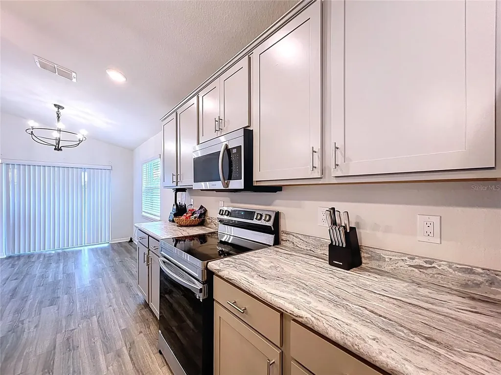 517 Scenic Bluff Boulevard Lake Wales FL 33853