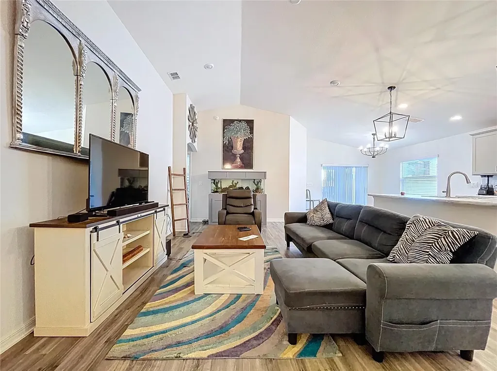 517 Scenic Bluff Boulevard Lake Wales FL 33853