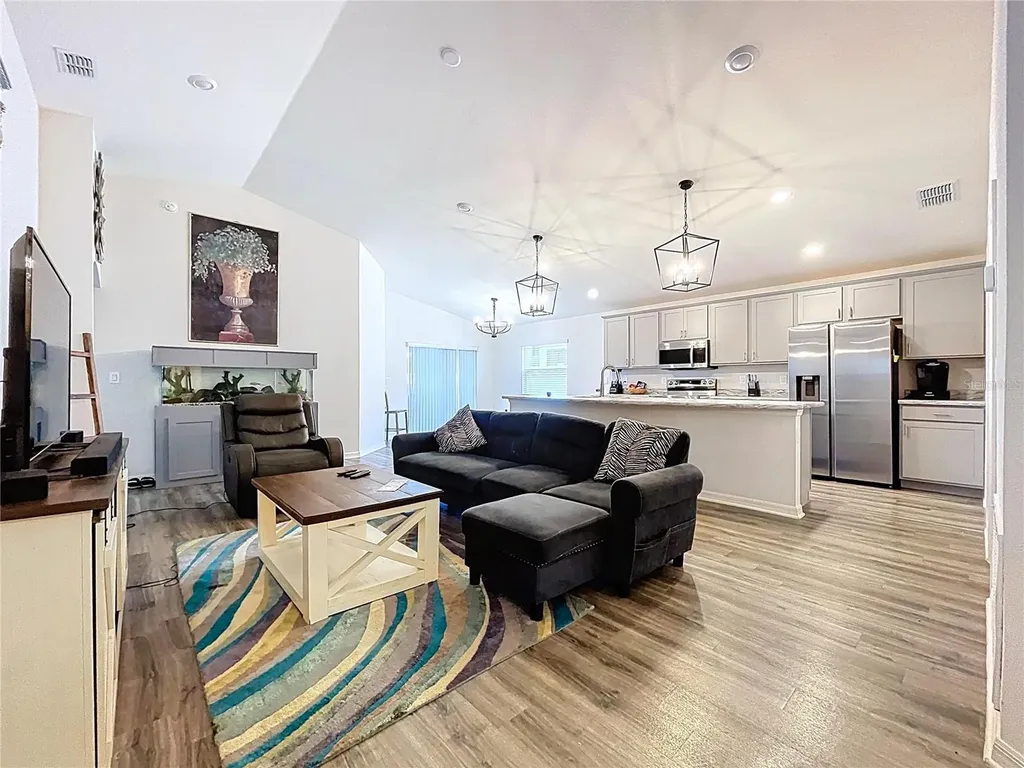 517 Scenic Bluff Boulevard Lake Wales FL 33853