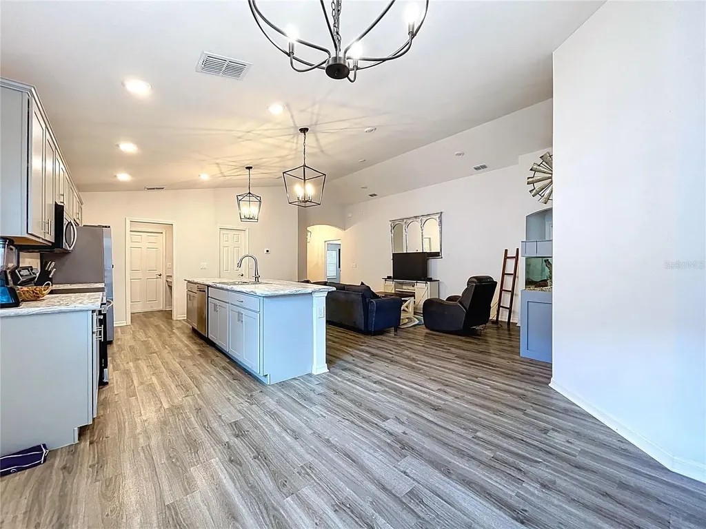 517 Scenic Bluff Boulevard Lake Wales FL 33853