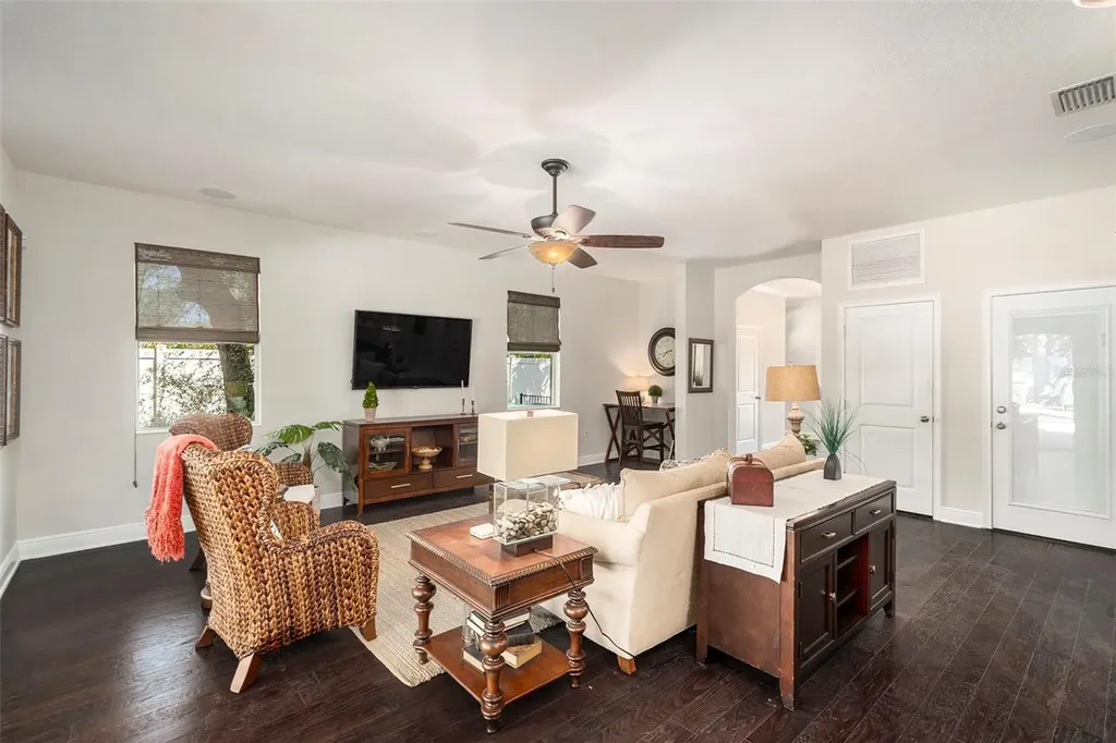 5701 S Macdill Avenue Tampa FL 33611