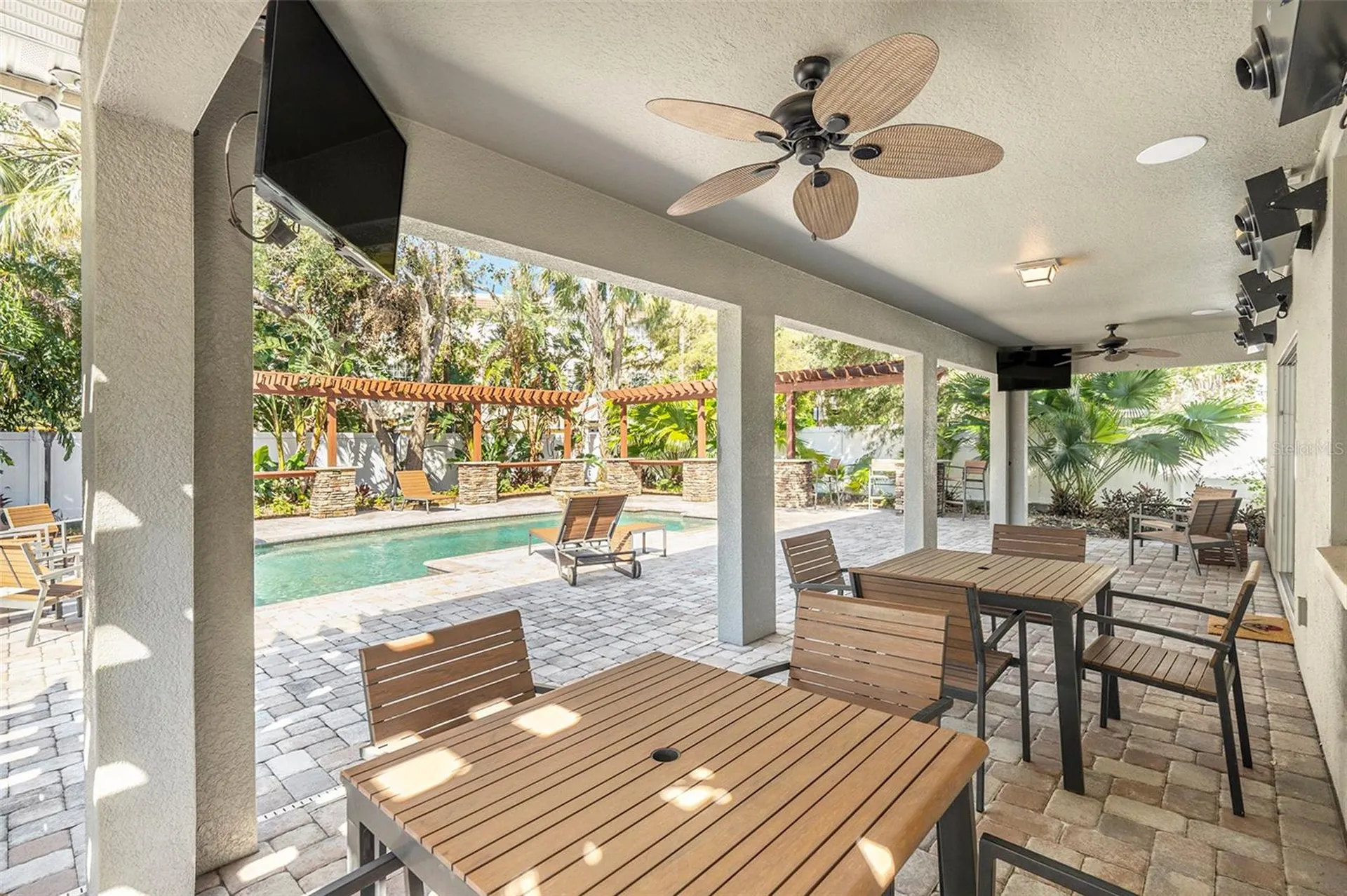 5701 S Macdill Avenue Tampa FL 33611