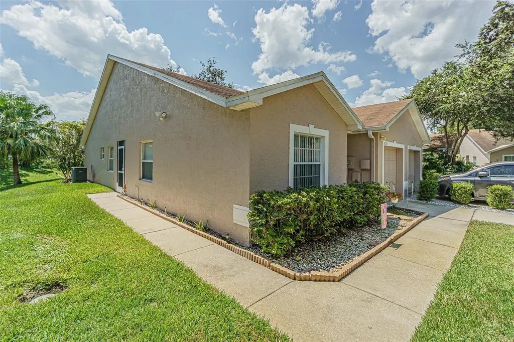 35219 Janine Drive Zephyrhills FL 33541