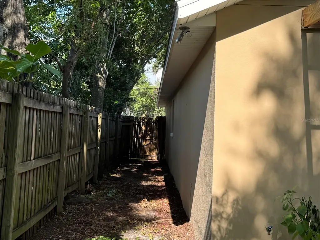 6321 S Richard Avenue Tampa FL 33616