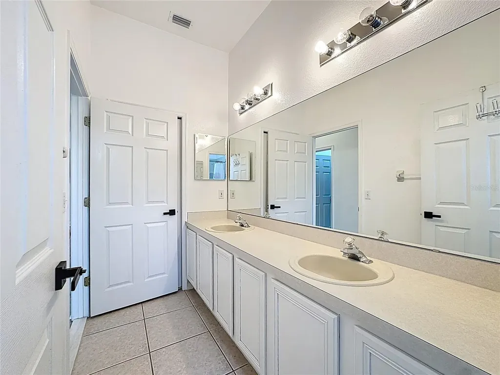 2421 Cimmaron Ash Way Apopka FL 32703