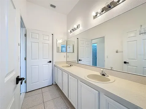 2421 Cimmaron Ash Way Apopka FL 32703