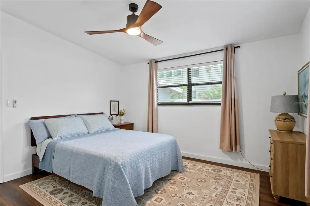 2407 S Lois Avenue Tampa FL 33629