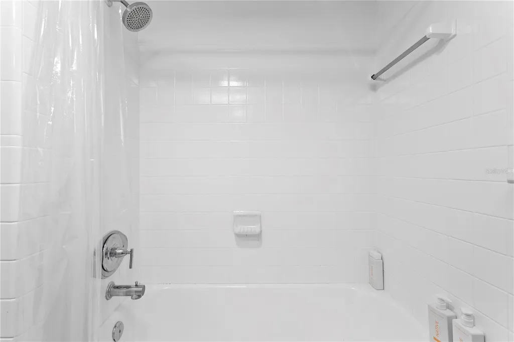 2407 S Lois Avenue Tampa FL 33629