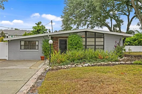 2407 S Lois Avenue Tampa FL 33629
