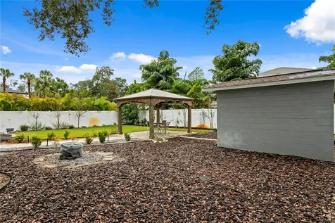 2407 S Lois Avenue Tampa FL 33629