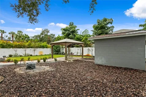 2407 S Lois Avenue Tampa FL 33629
