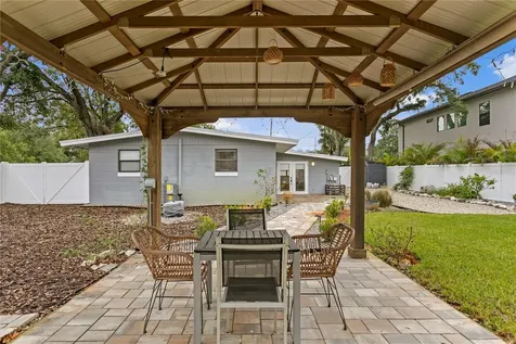 2407 S Lois Avenue Tampa FL 33629