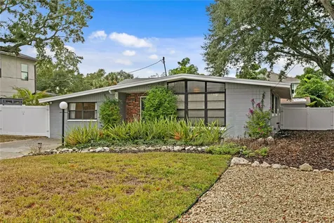 2407 S Lois Avenue Tampa FL 33629