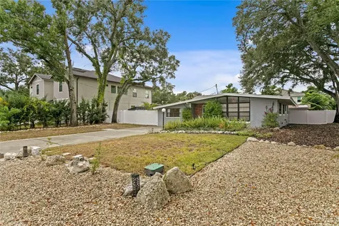 2407 S Lois Avenue Tampa FL 33629