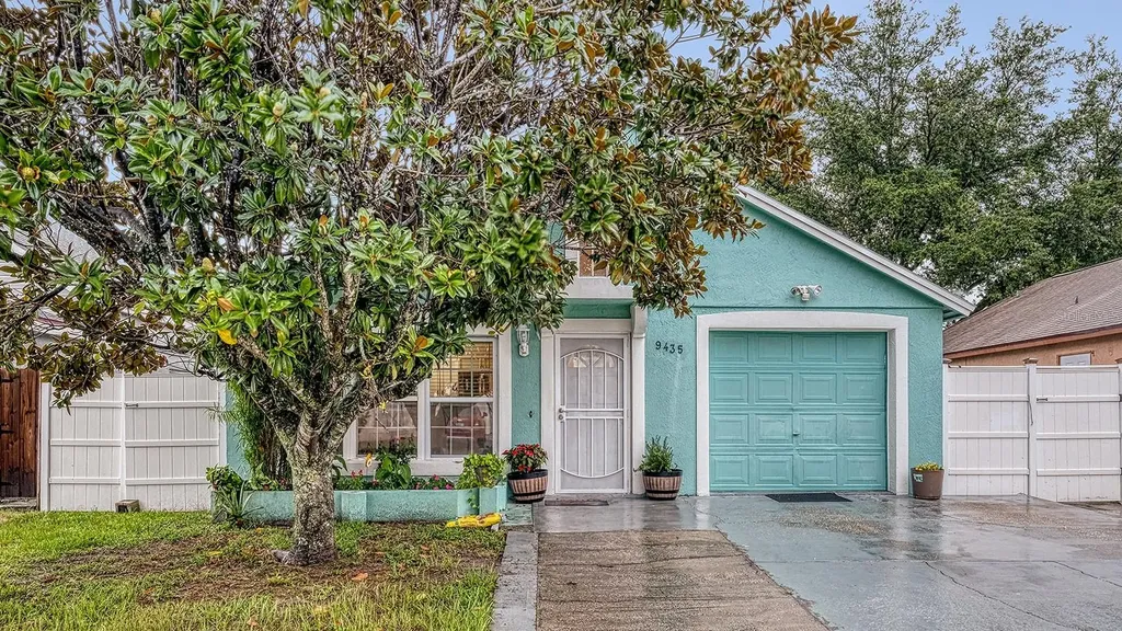 9435 Dearmont Avenue Orlando FL 32825