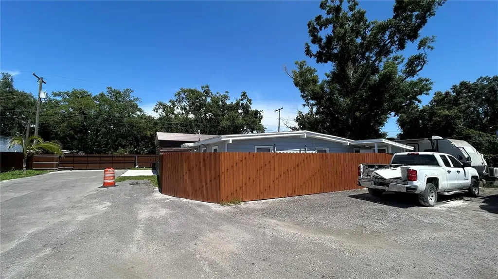 2001 S 51st Street Tampa FL 33619