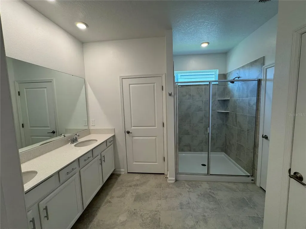 1652 Cross Prairie Parkway Kissimmee FL 34744