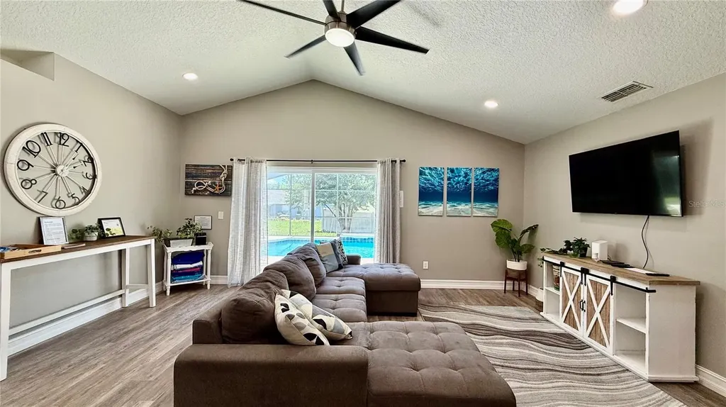 406 Nevada Loop Road Davenport FL 33897