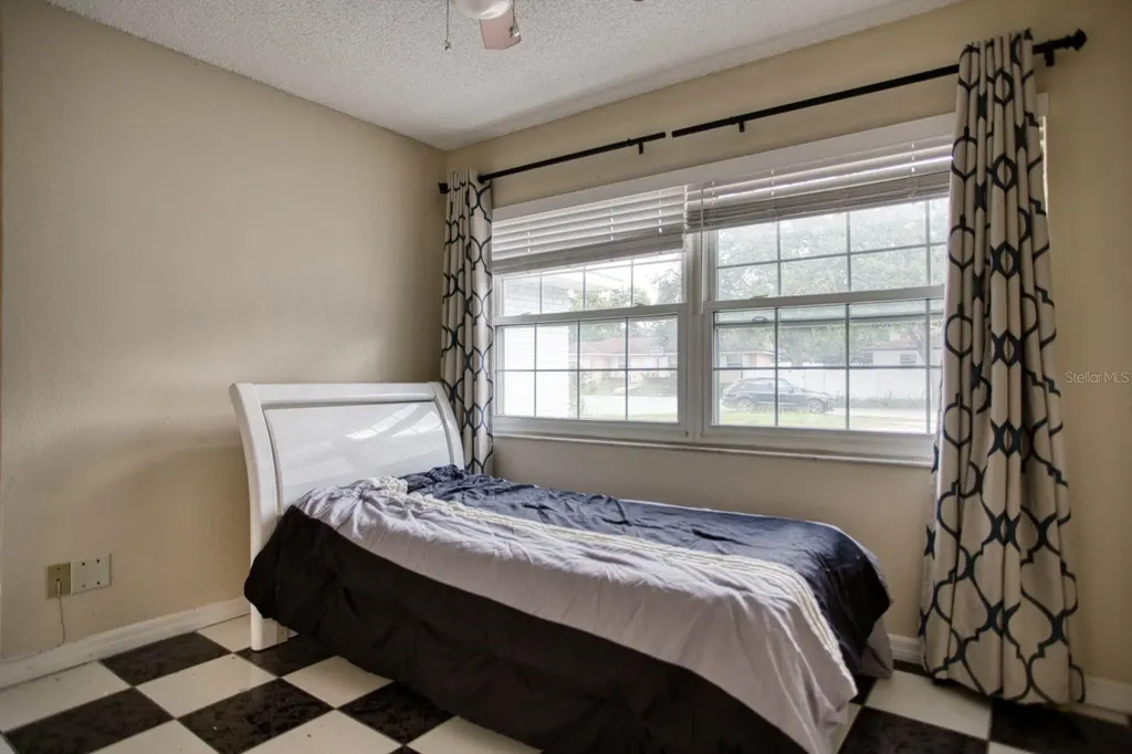 7408 Navel Tree Court Orlando FL 32818