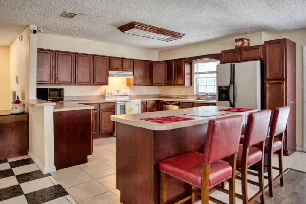 7408 Navel Tree Court Orlando FL 32818