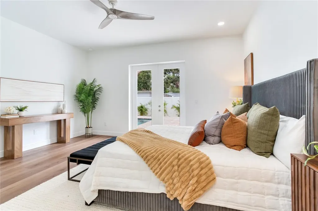 2814 54th Street S Gulfport FL 33707