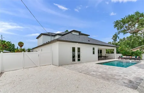 2814 54th Street S Gulfport FL 33707