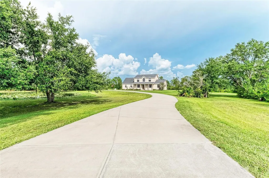 8331 241st Street E Myakka City FL 34251