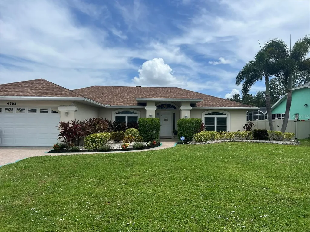 4703 35th Court E Bradenton FL 34203