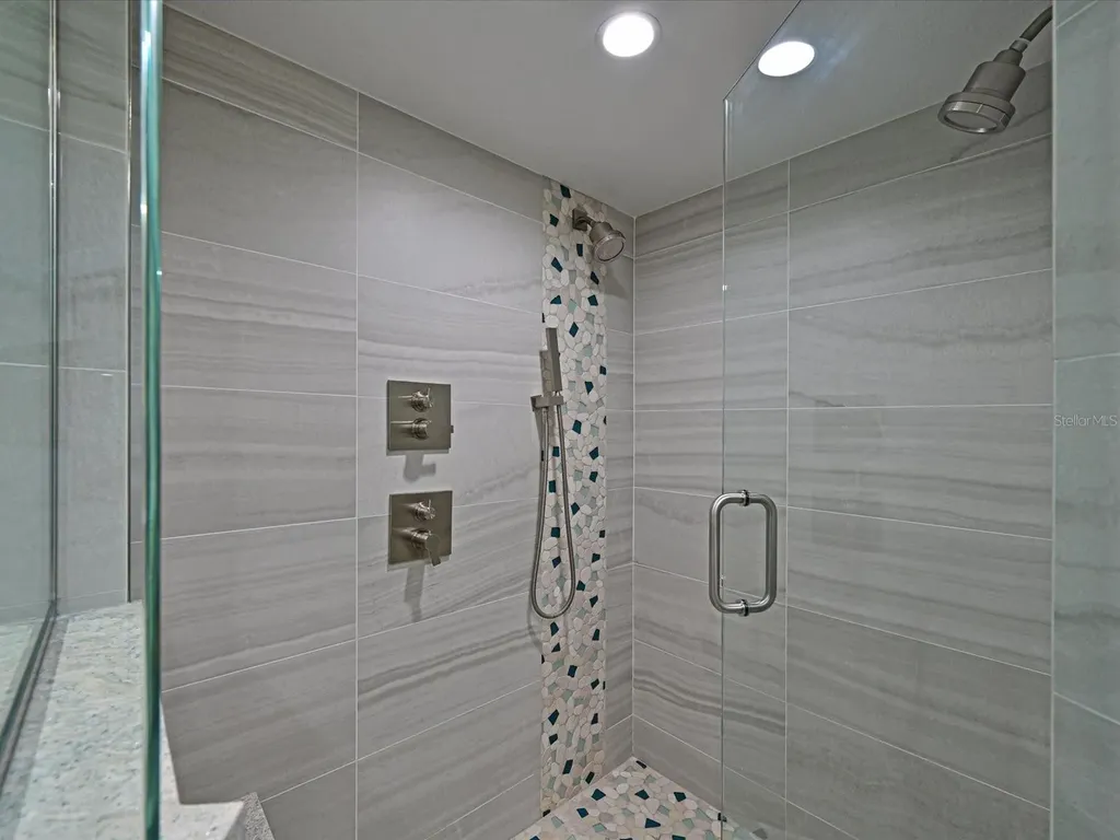 1102 Benjamin Franklin Drive Sarasota FL 34236