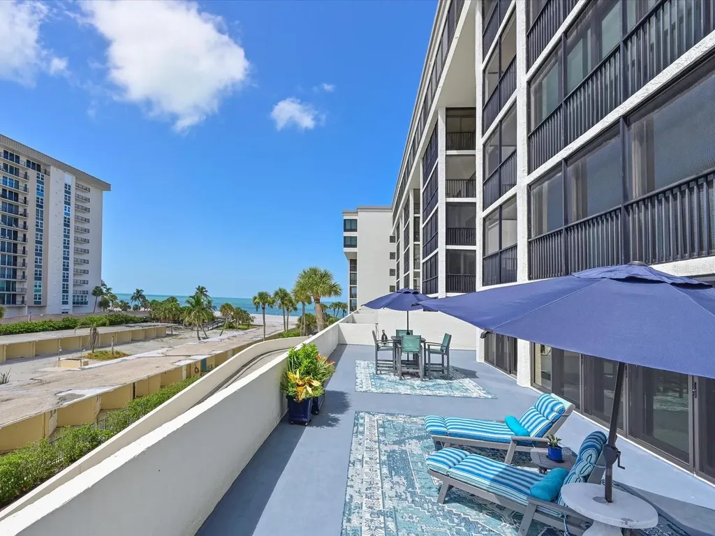 1102 Benjamin Franklin Drive Sarasota FL 34236